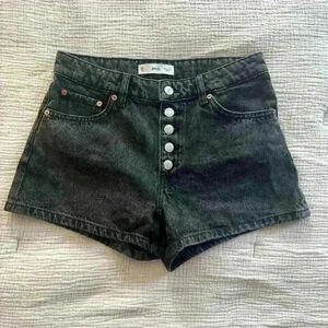 Mango Black Denim mini shorts Size 4 (S) - High Waisted - 100% Cotton